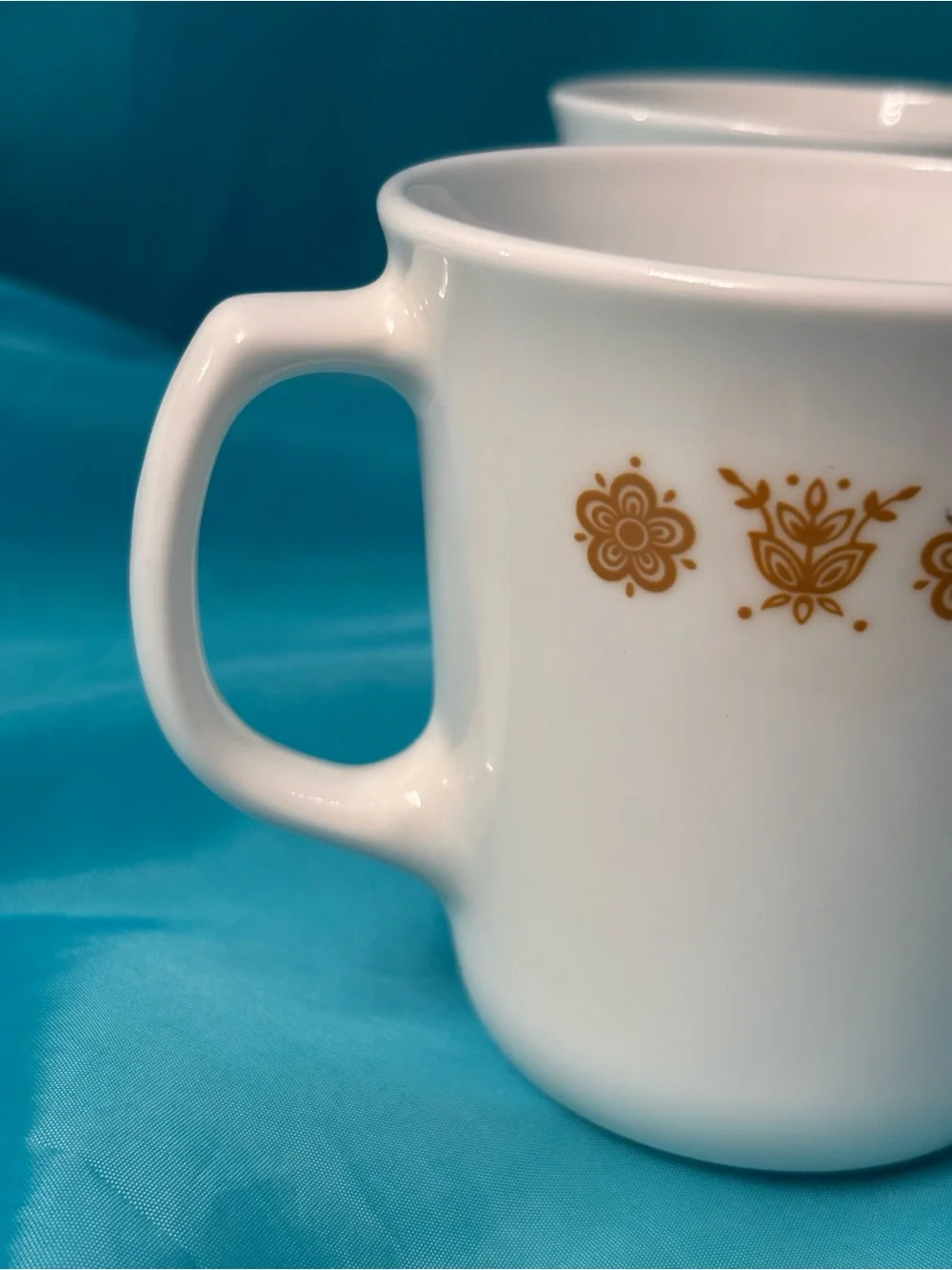 Vintage CorningWare Butterfly Gold Coffee Mugs – Set of 4